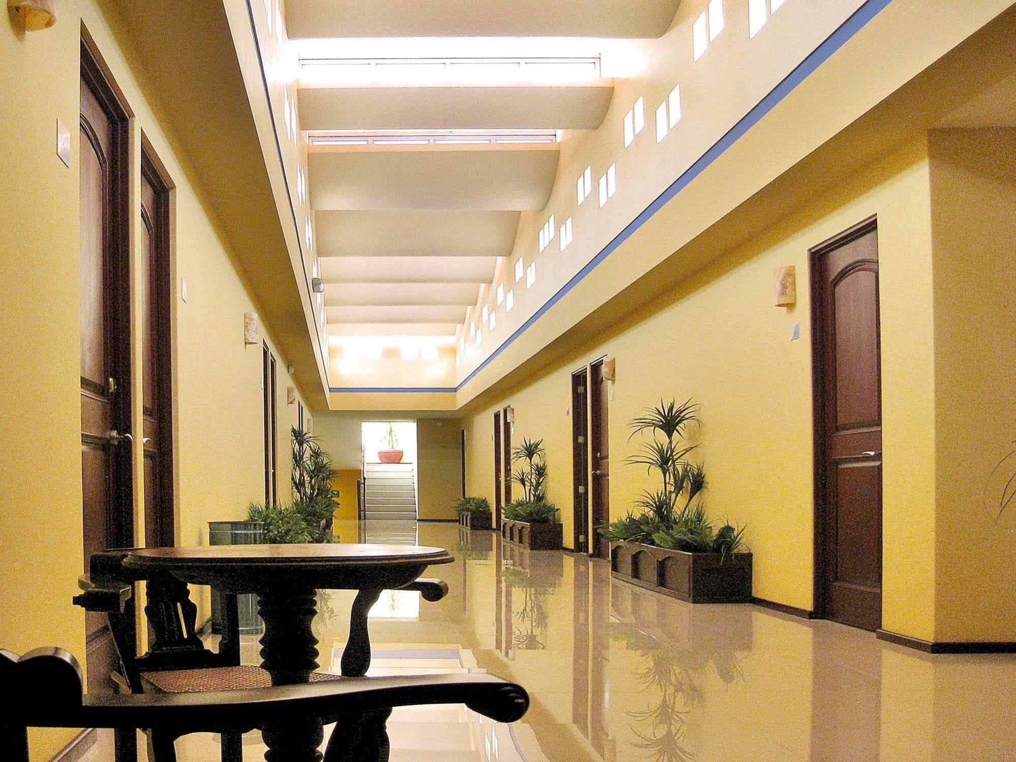 Hotel CR Tehuacán Exterior foto